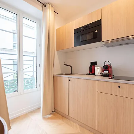 Austerlitz & Bastille's Appartement