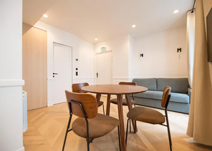 Austerlitz & Bastille's Paříž