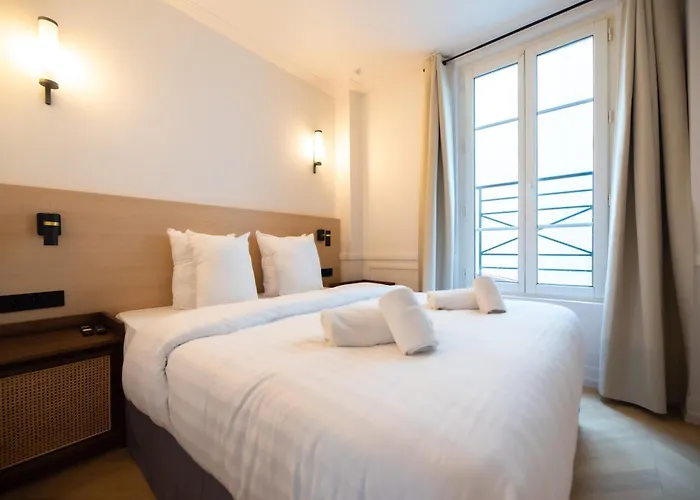 Austerlitz & Bastille's Apartman